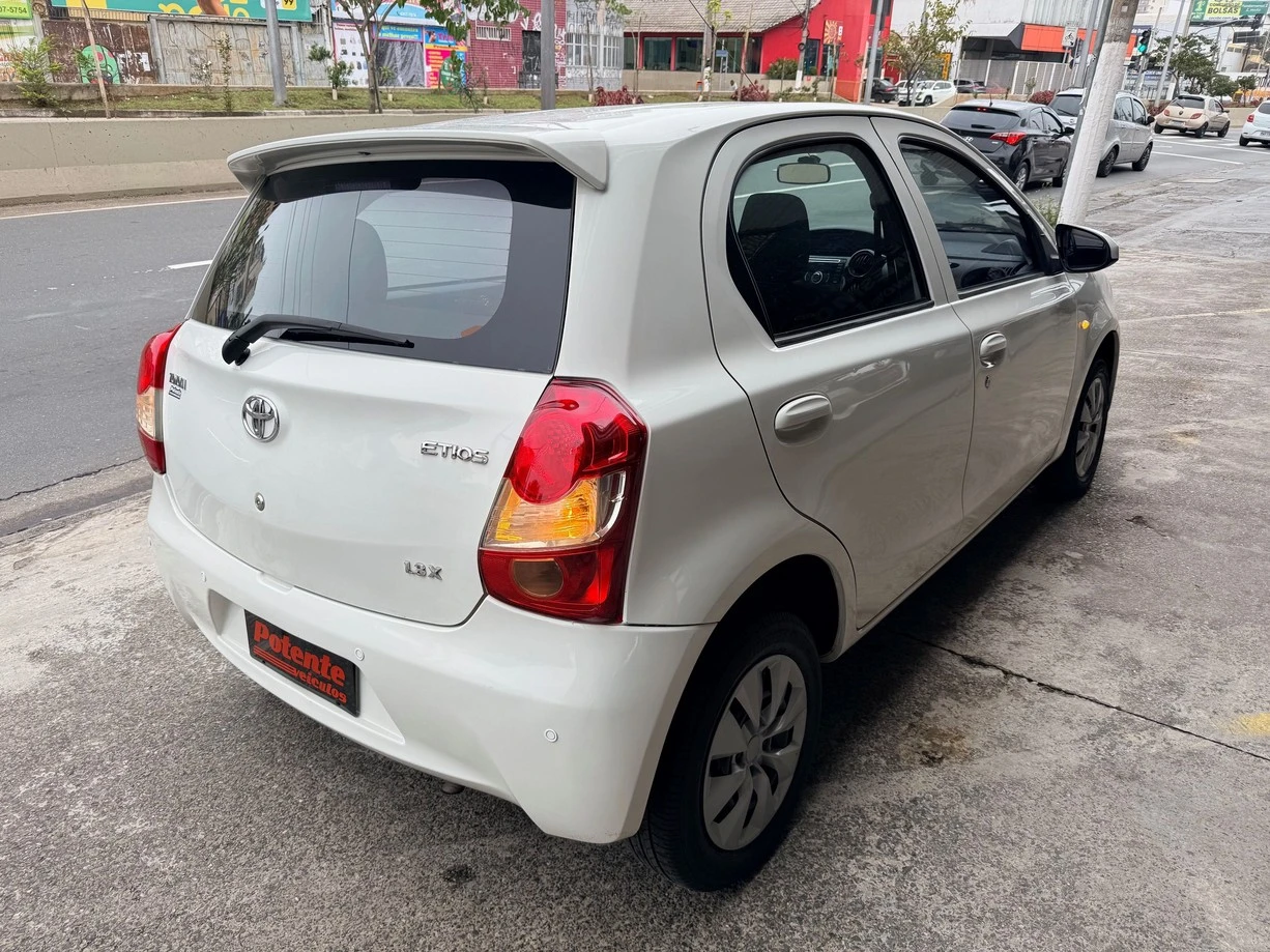 TOYOTA ETIOS