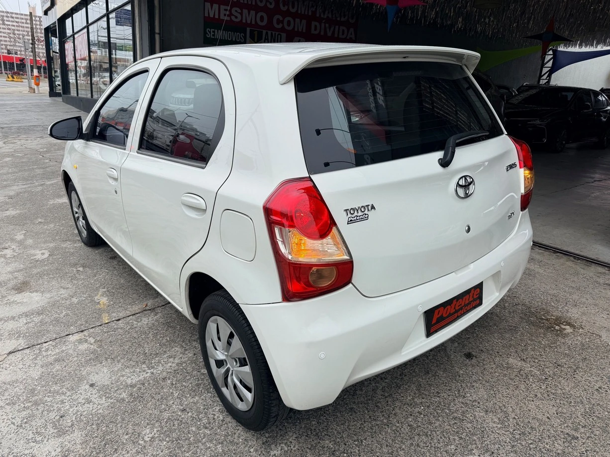 TOYOTA ETIOS