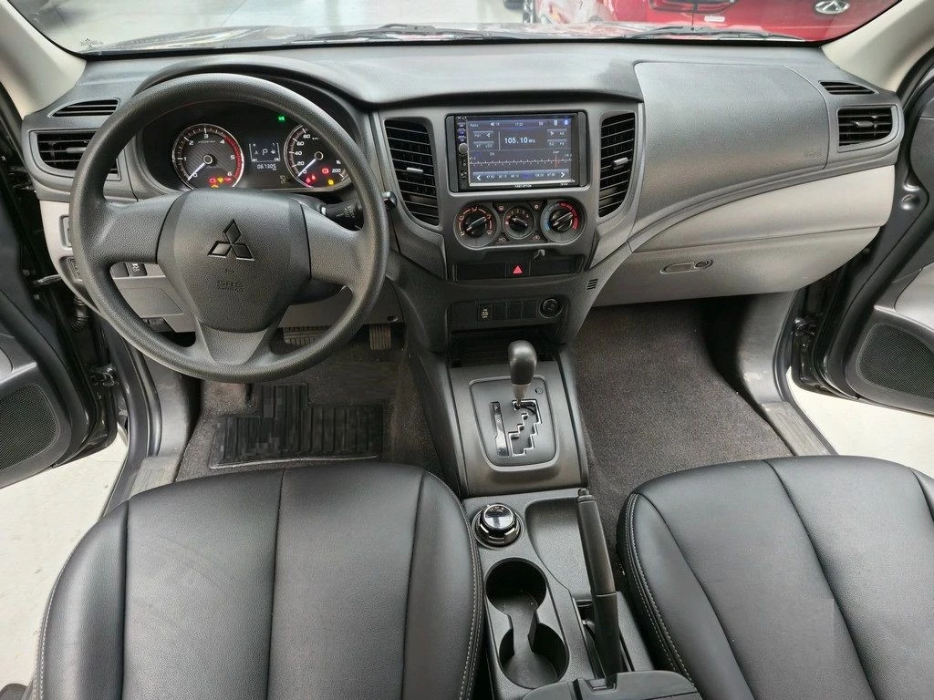 MITSUBISHI L200 TRITON