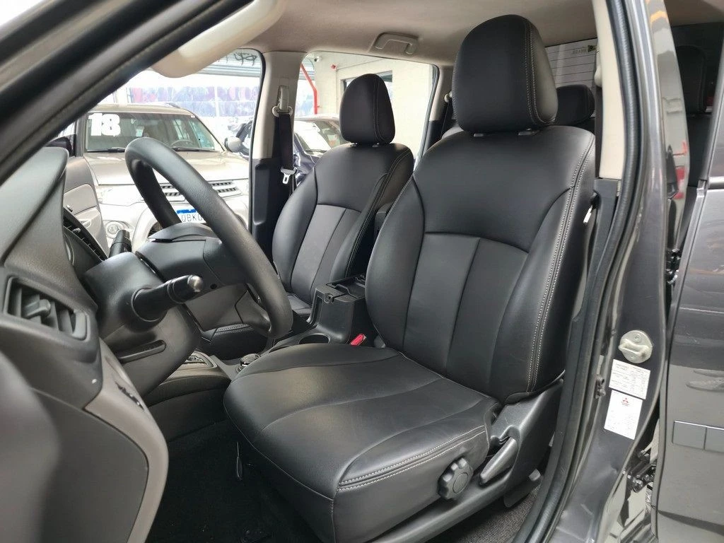 MITSUBISHI L200 TRITON