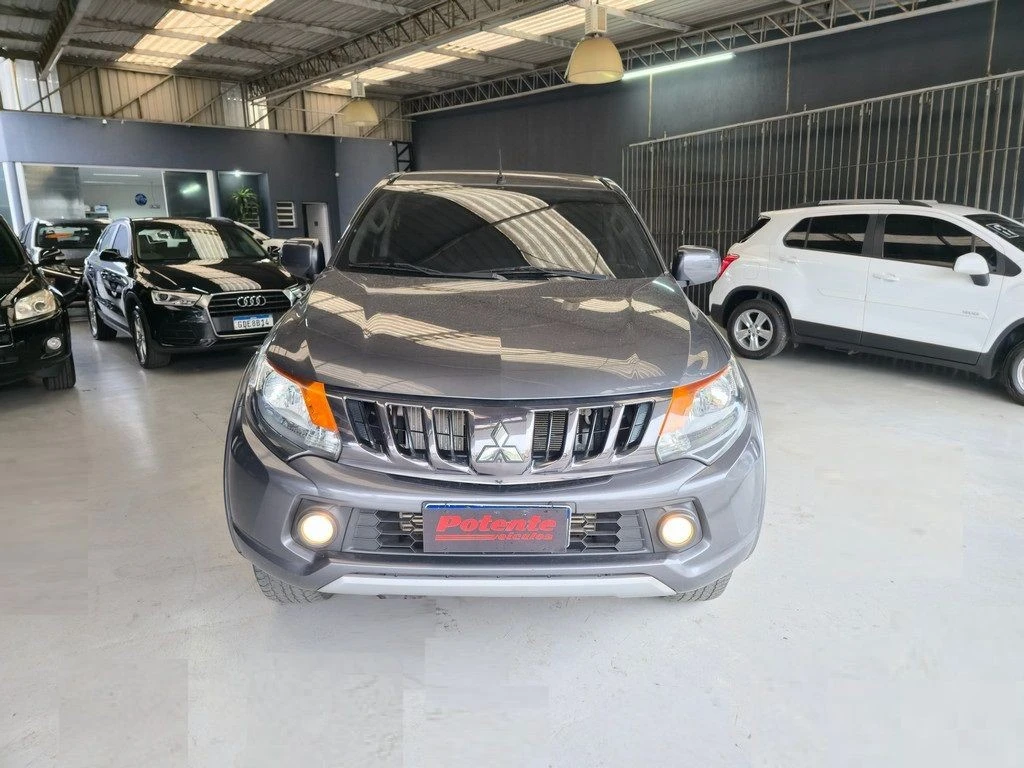 MITSUBISHI L200 TRITON