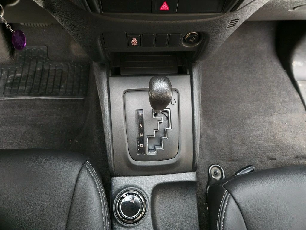 MITSUBISHI L200 TRITON