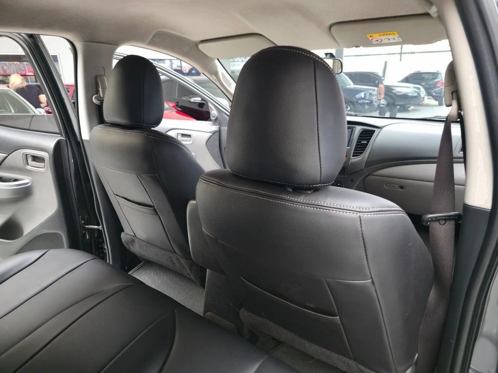 MITSUBISHI L200 TRITON