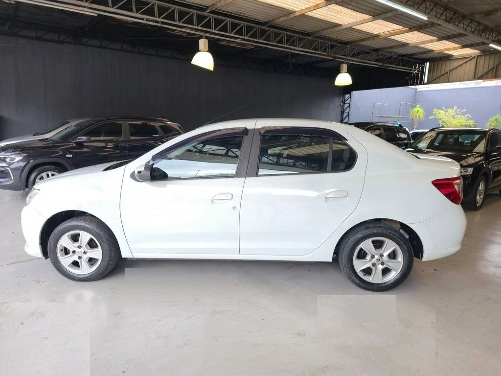 RENAULT LOGAN