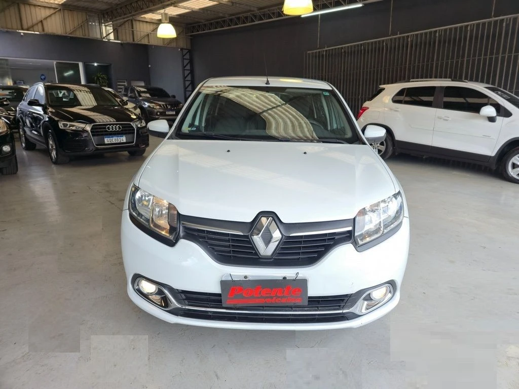 RENAULT LOGAN