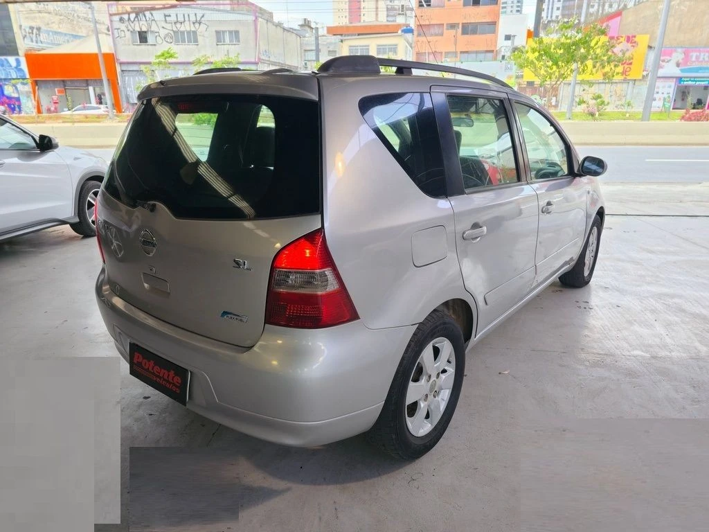 NISSAN LIVINA