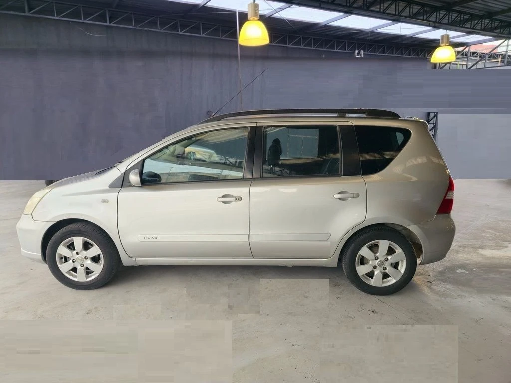 NISSAN LIVINA