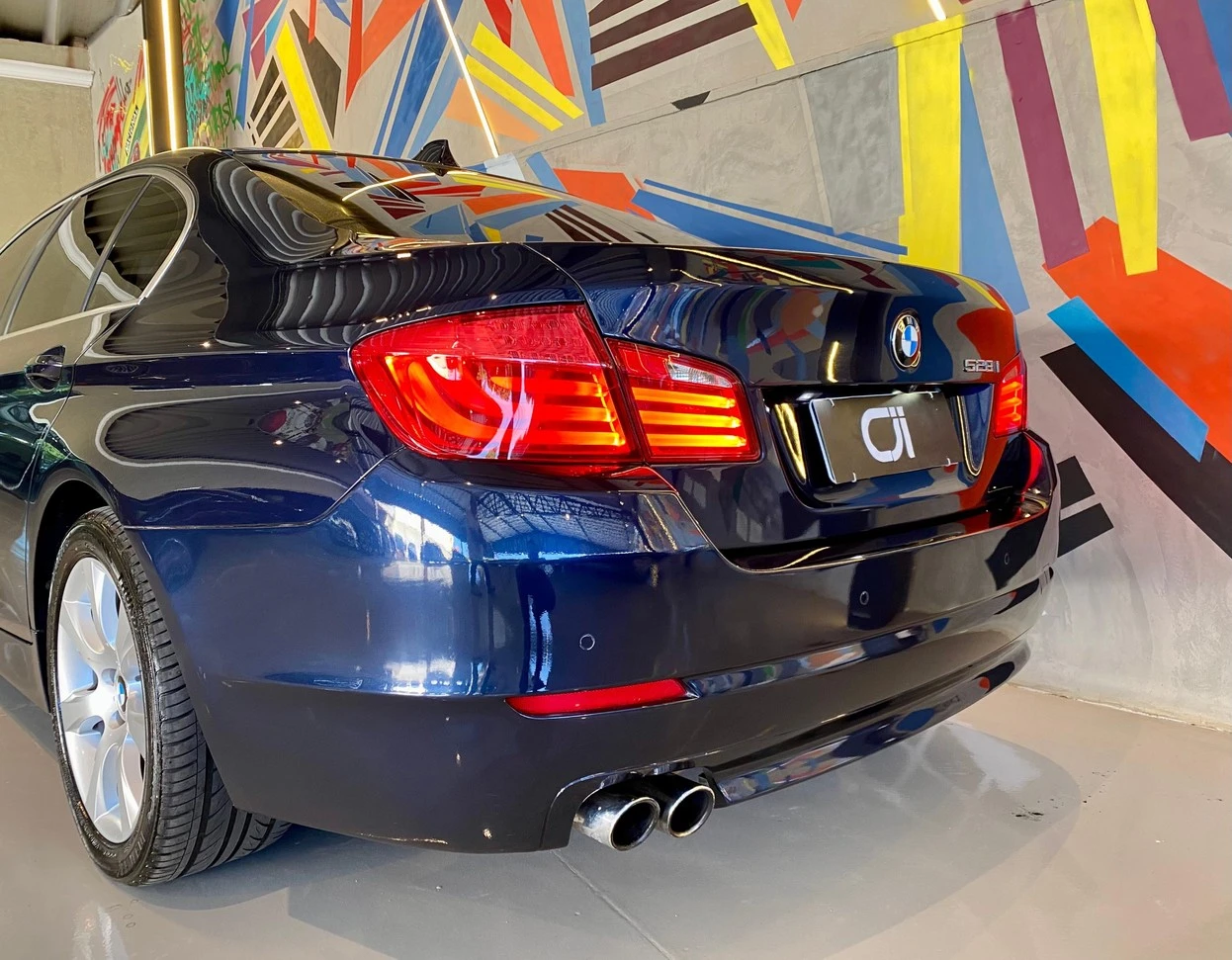 BMW 528i