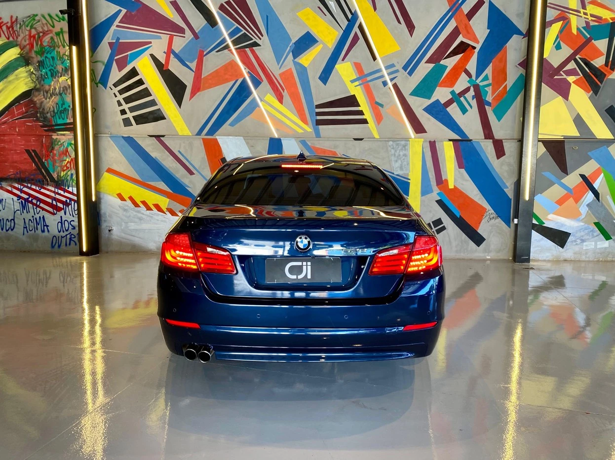BMW 528i