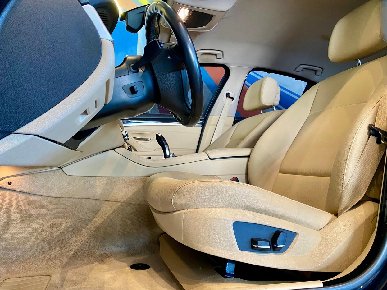 BMW 528i