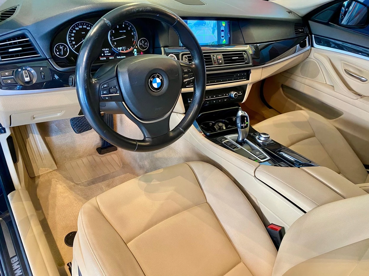 BMW 528i