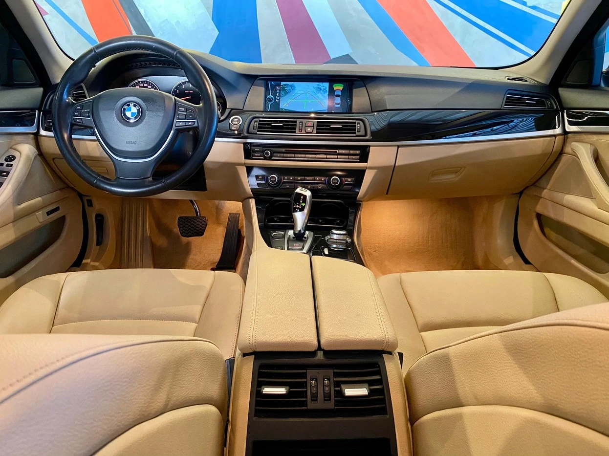 BMW 528i