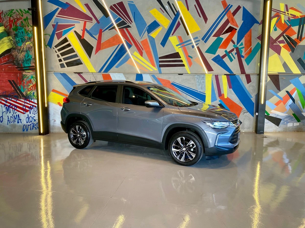 CHEVROLET TRACKER