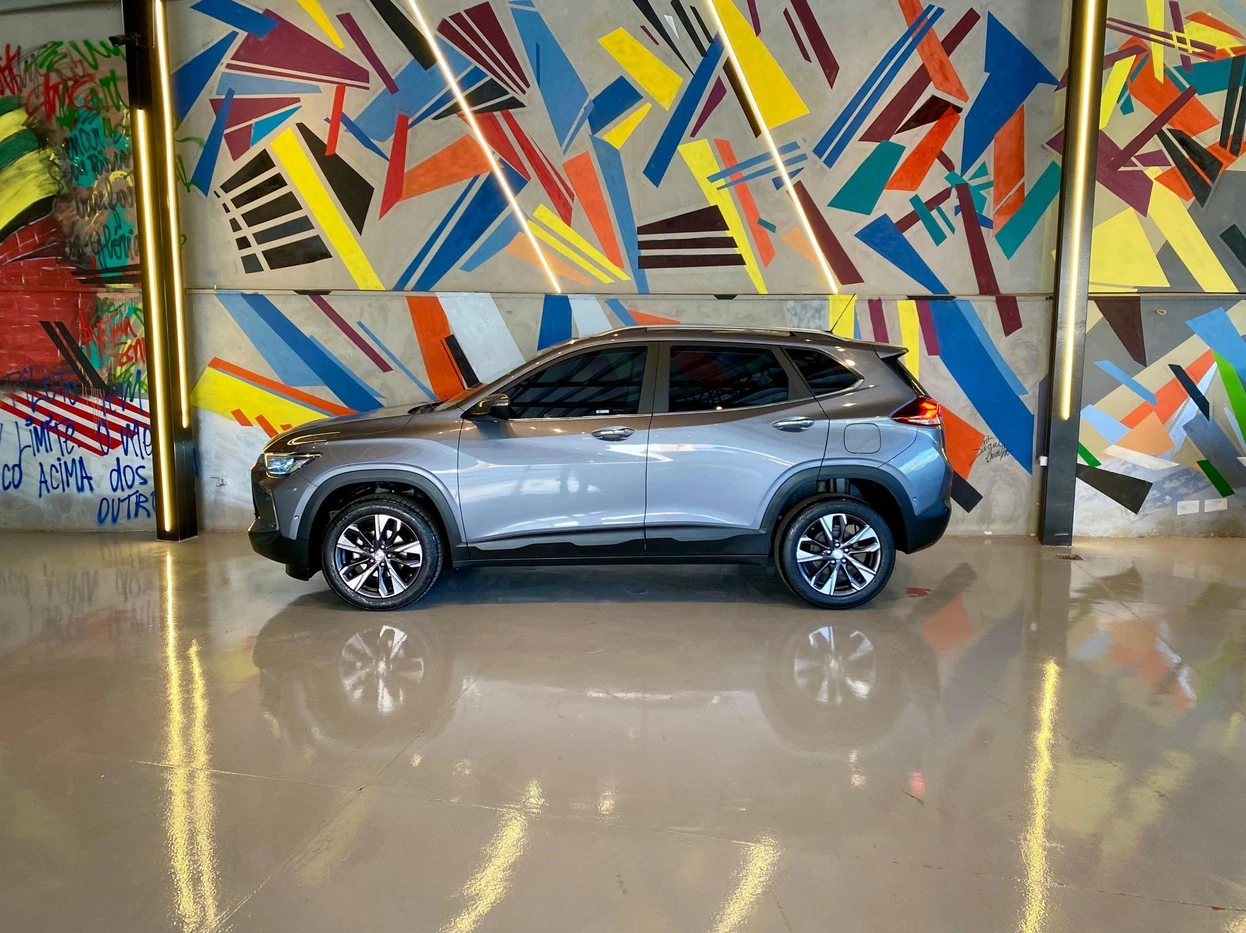 CHEVROLET TRACKER