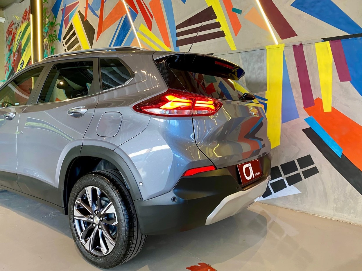 CHEVROLET TRACKER