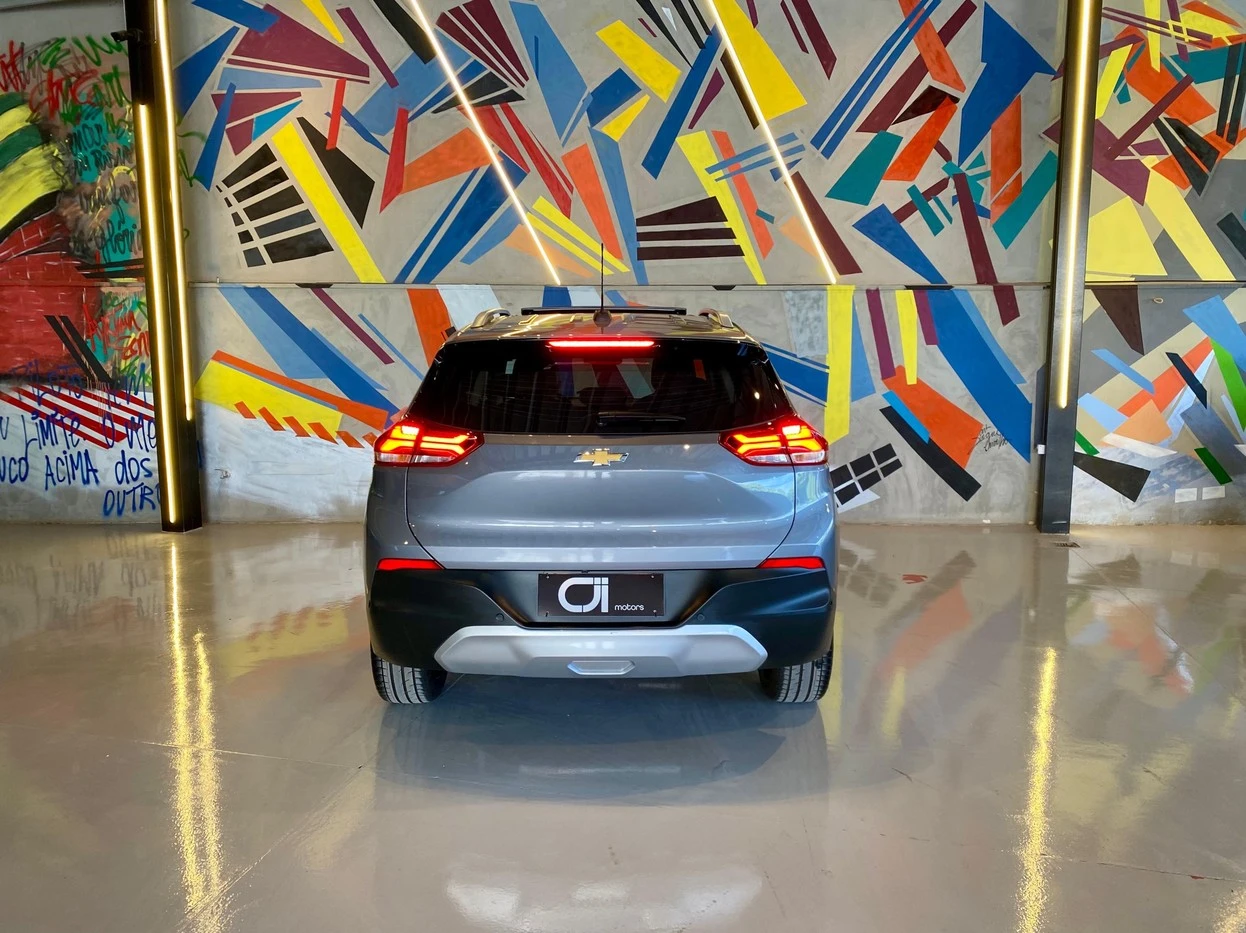 CHEVROLET TRACKER