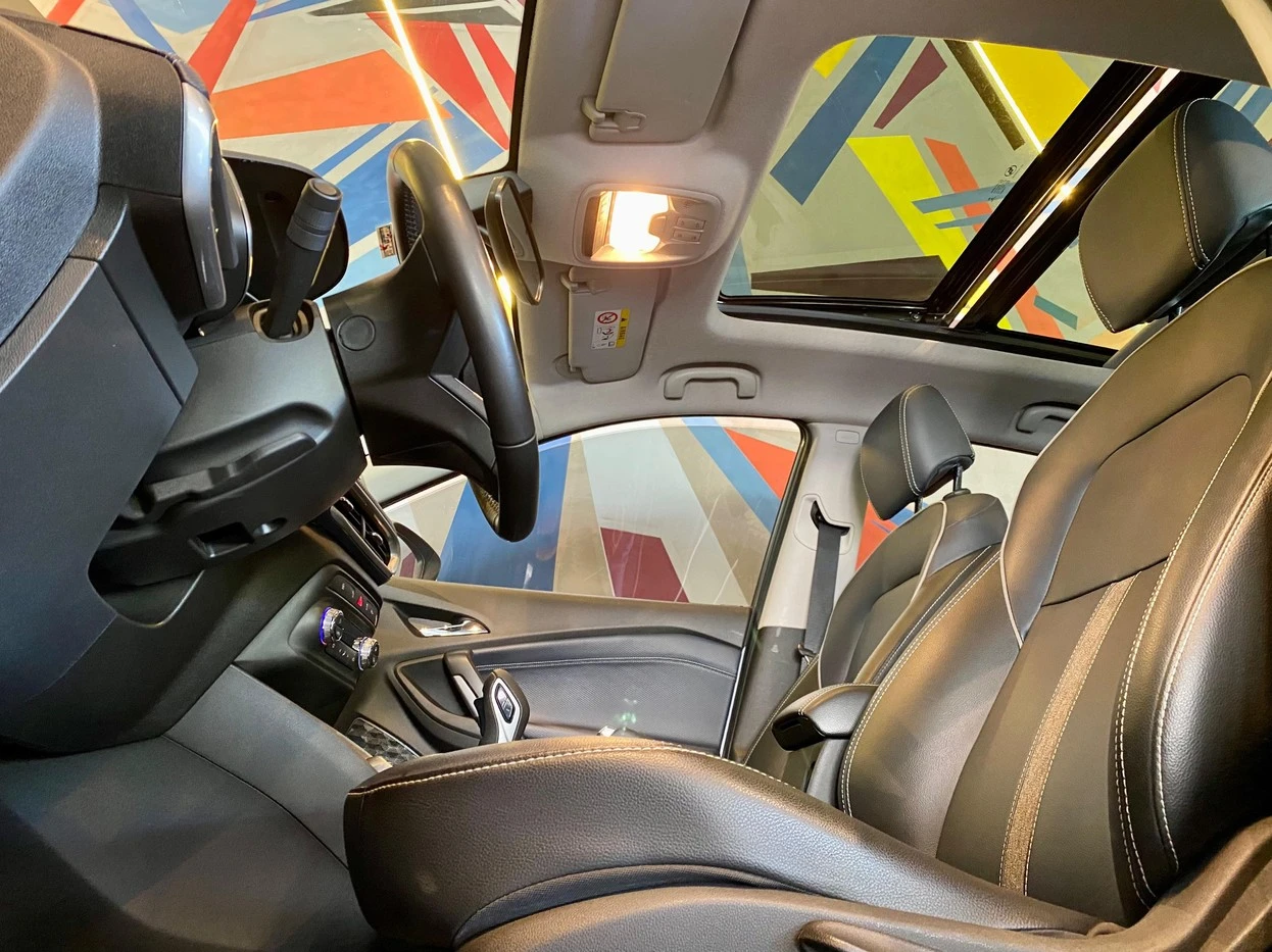 CHEVROLET TRACKER