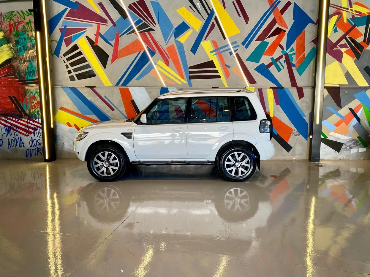 MITSUBISHI PAJERO TR4