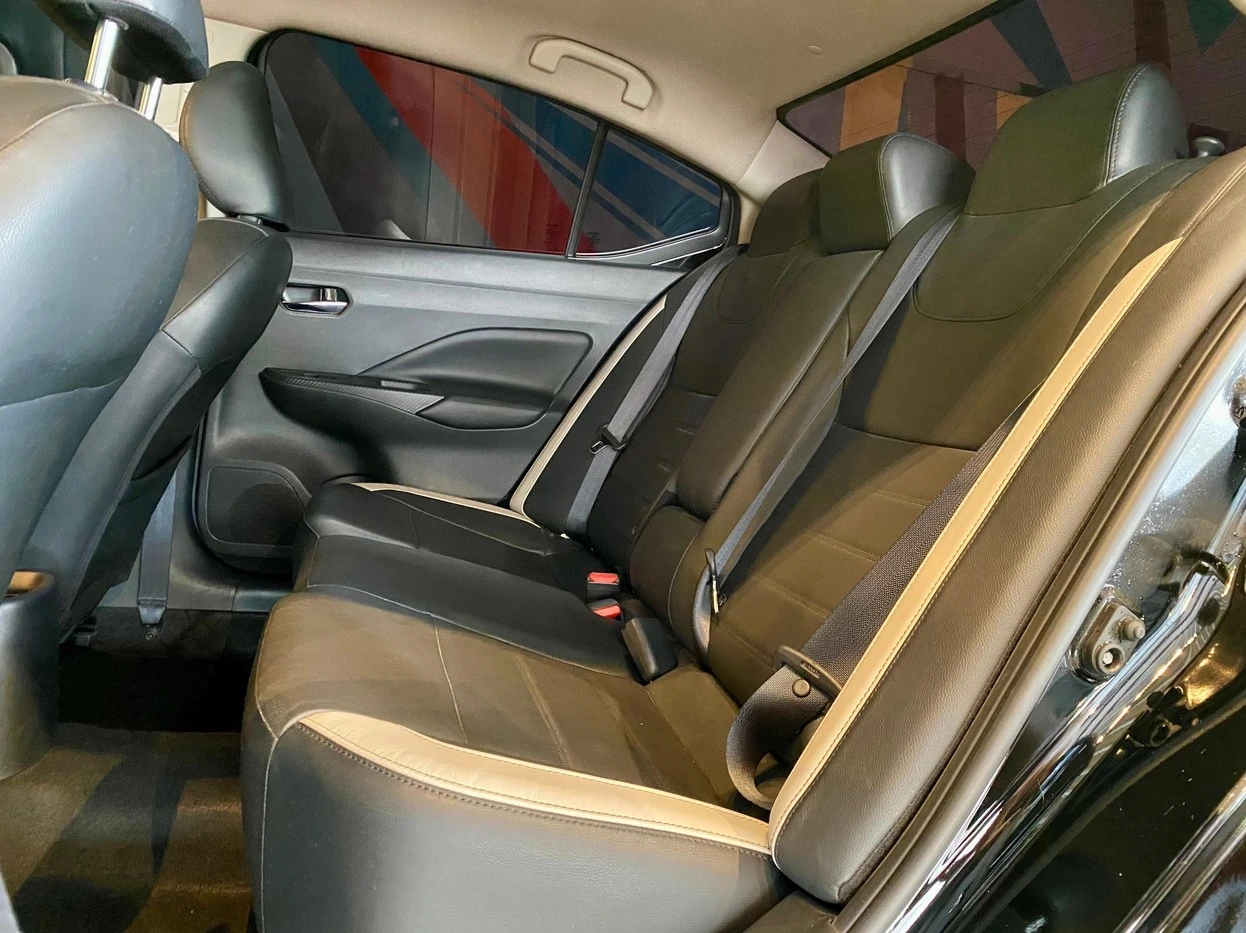 NISSAN VERSA