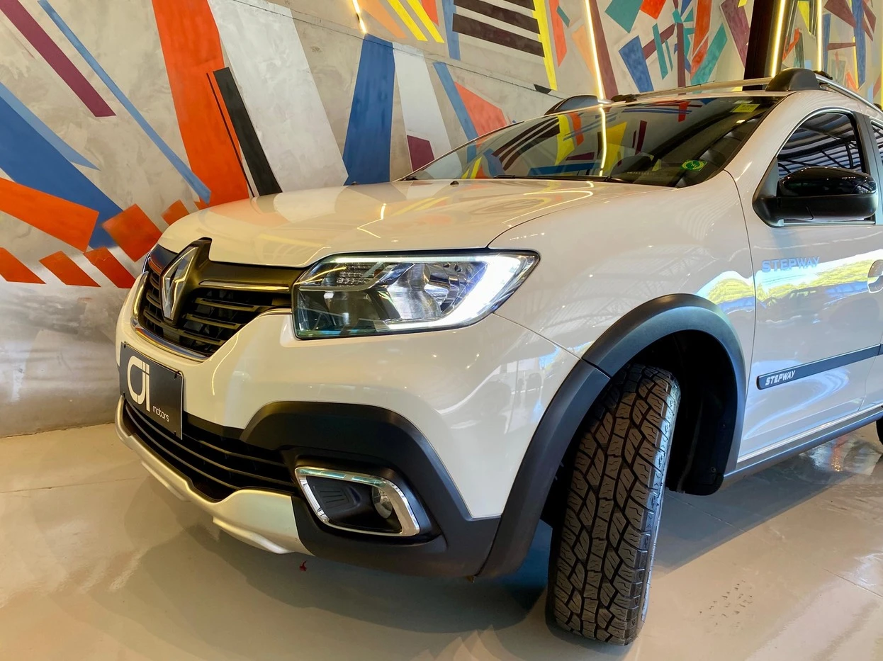 RENAULT SANDERO