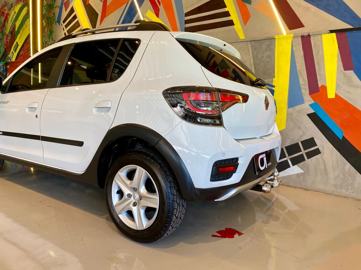 RENAULT SANDERO