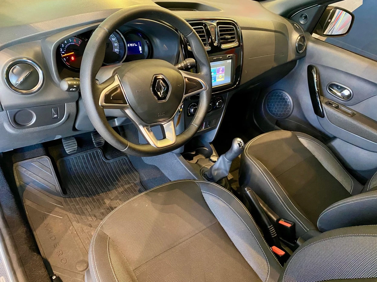 RENAULT SANDERO