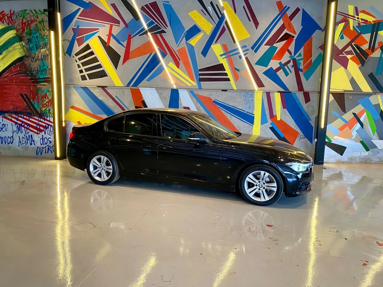 BMW 320i