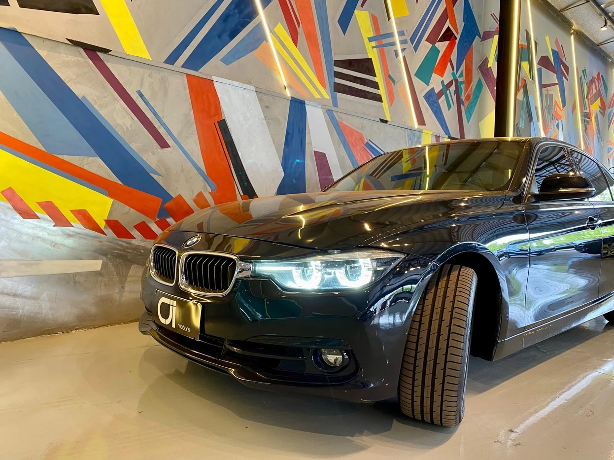 BMW 320i