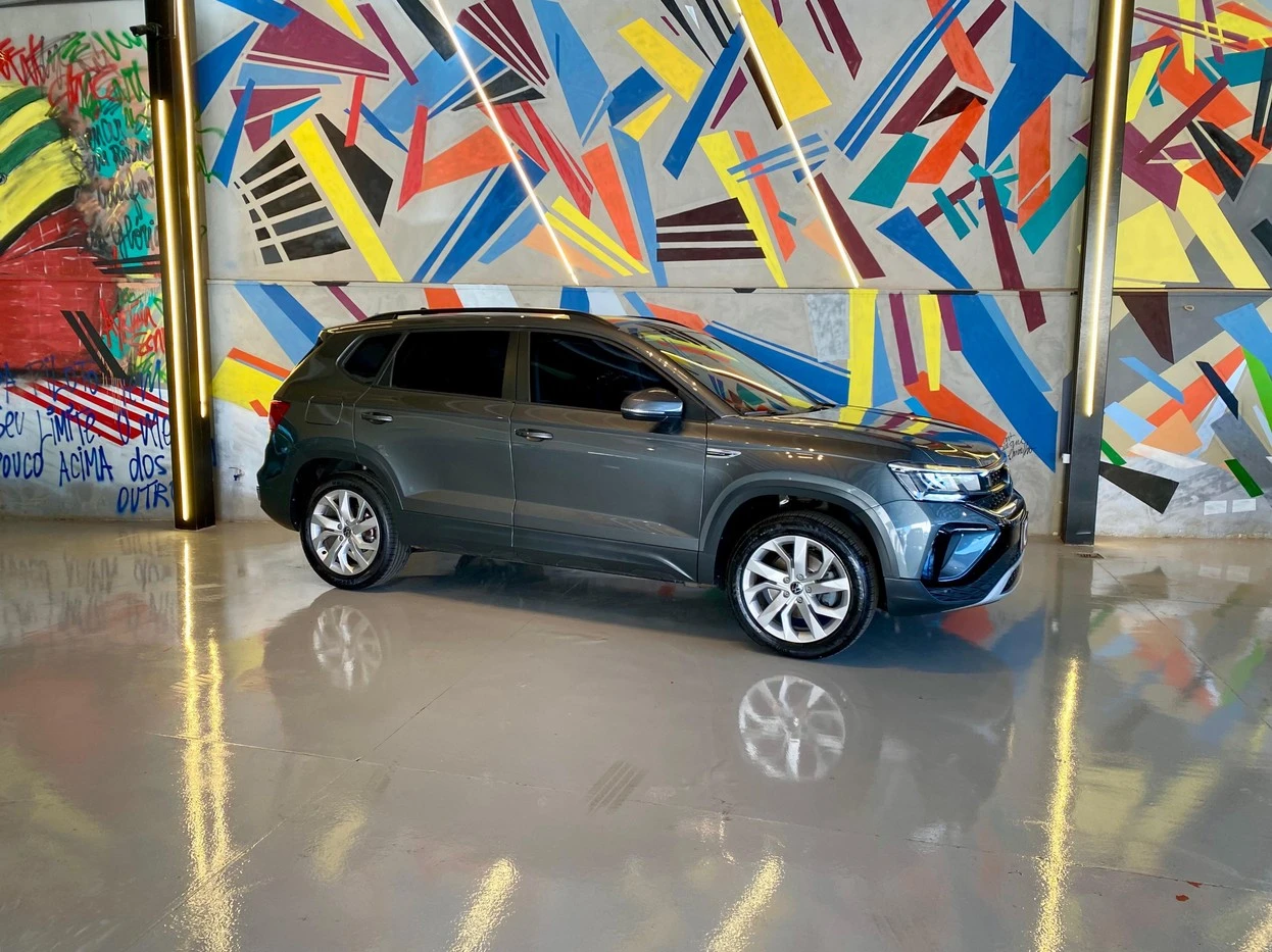 VOLKSWAGEN TAOS