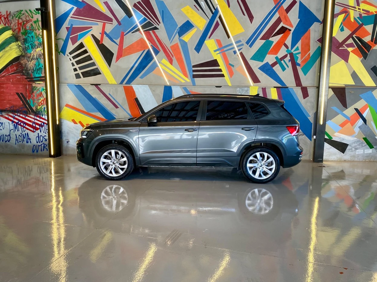 VOLKSWAGEN TAOS