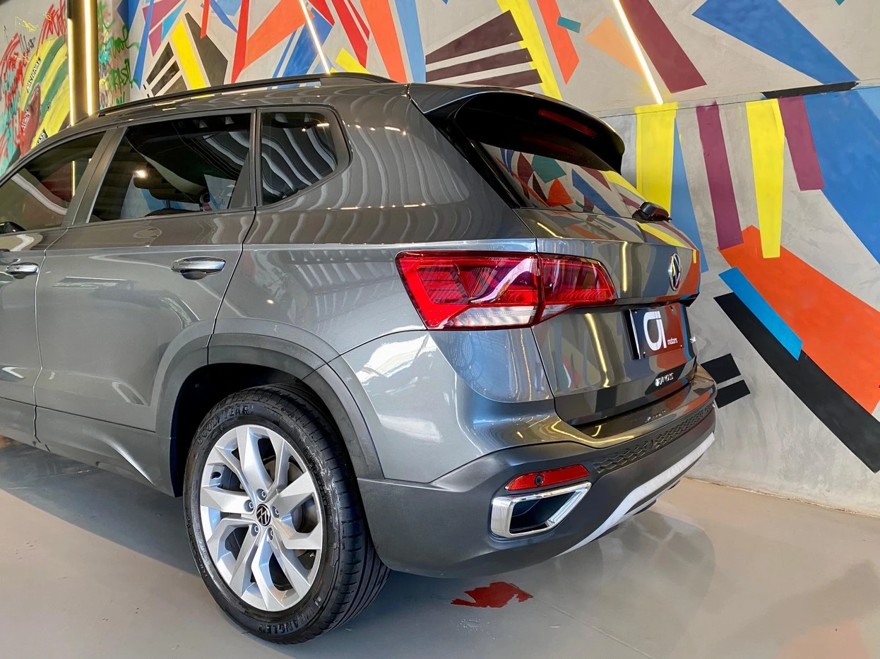 VOLKSWAGEN TAOS