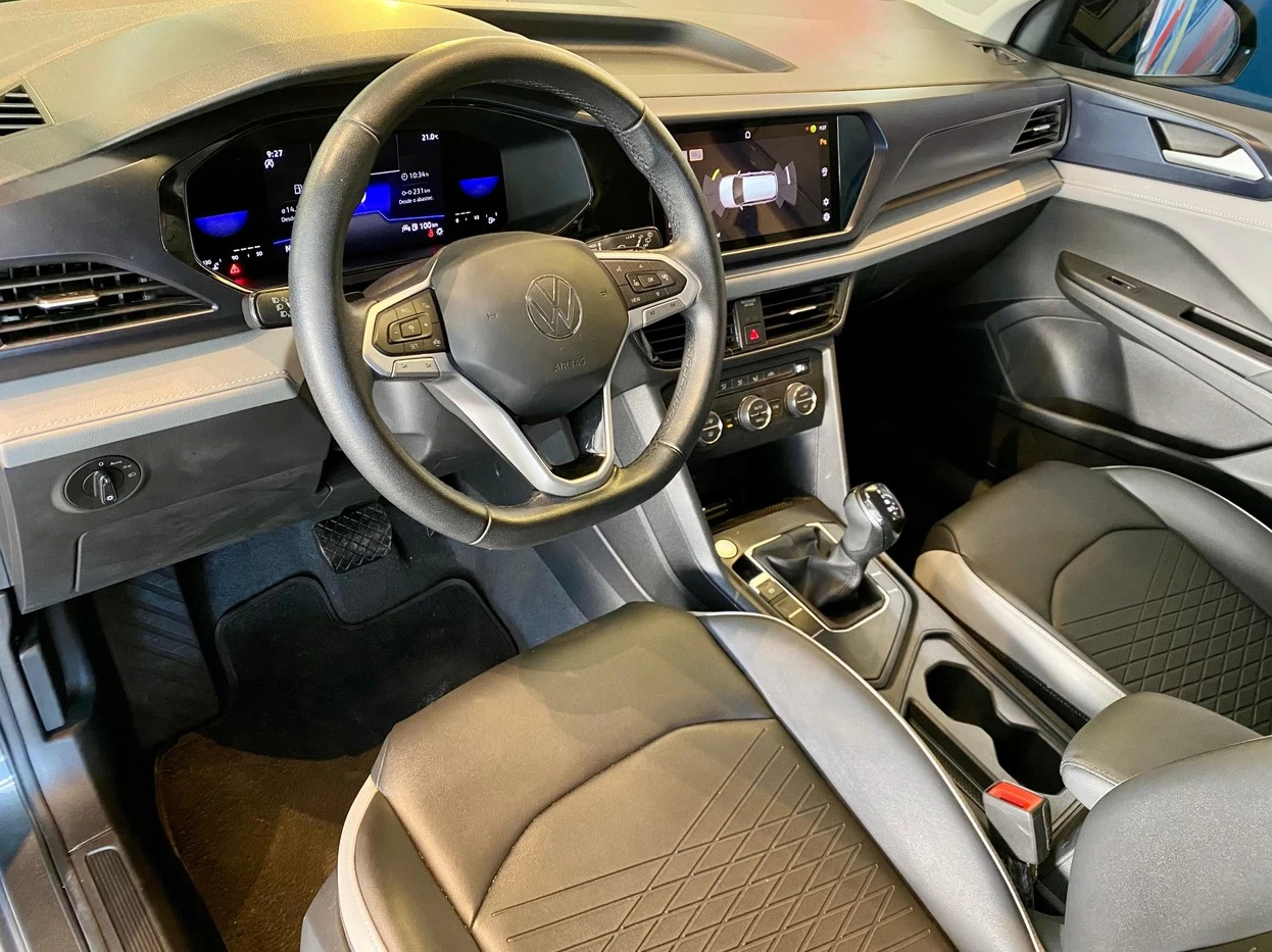 VOLKSWAGEN TAOS