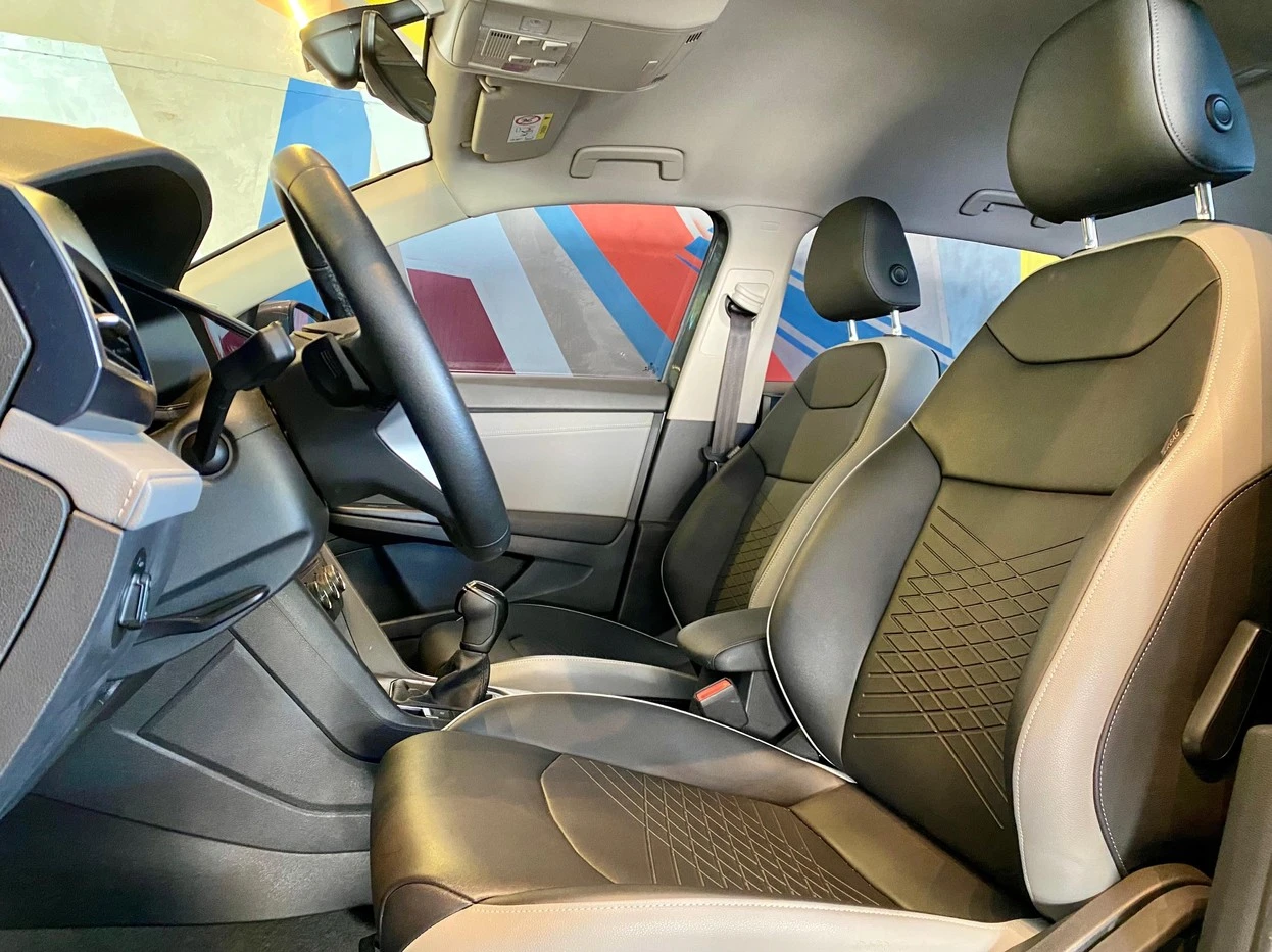 VOLKSWAGEN TAOS
