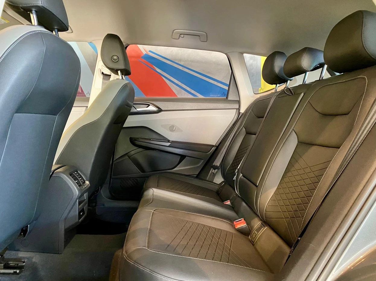VOLKSWAGEN TAOS