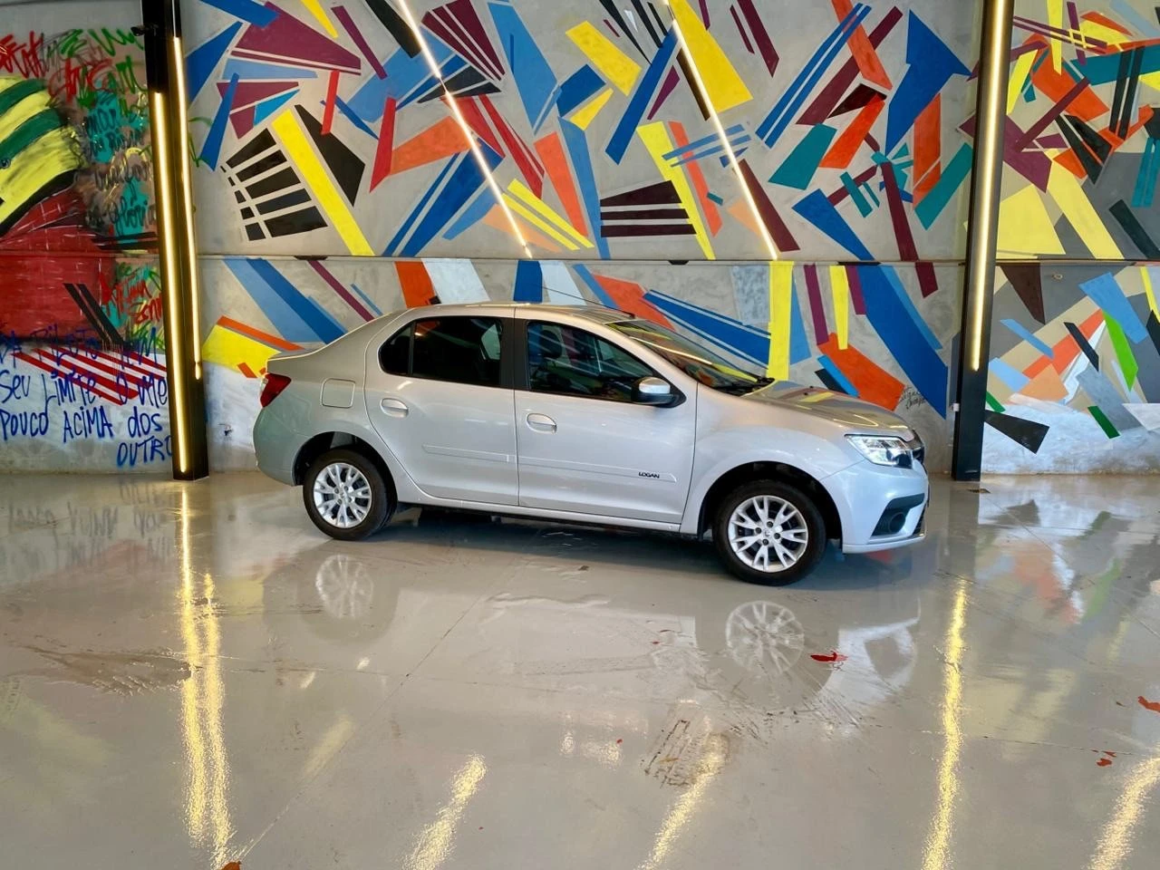 RENAULT LOGAN