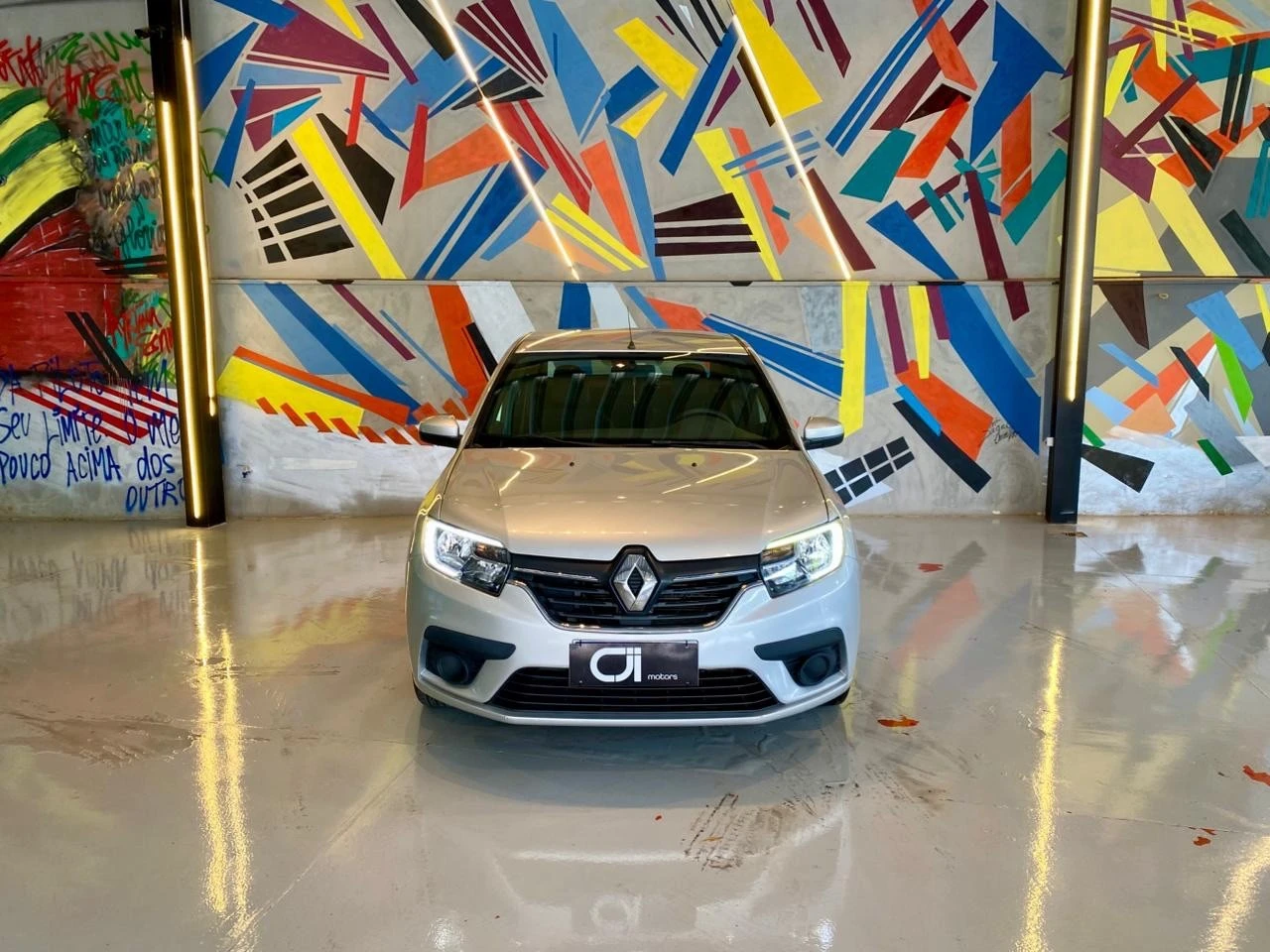 RENAULT LOGAN