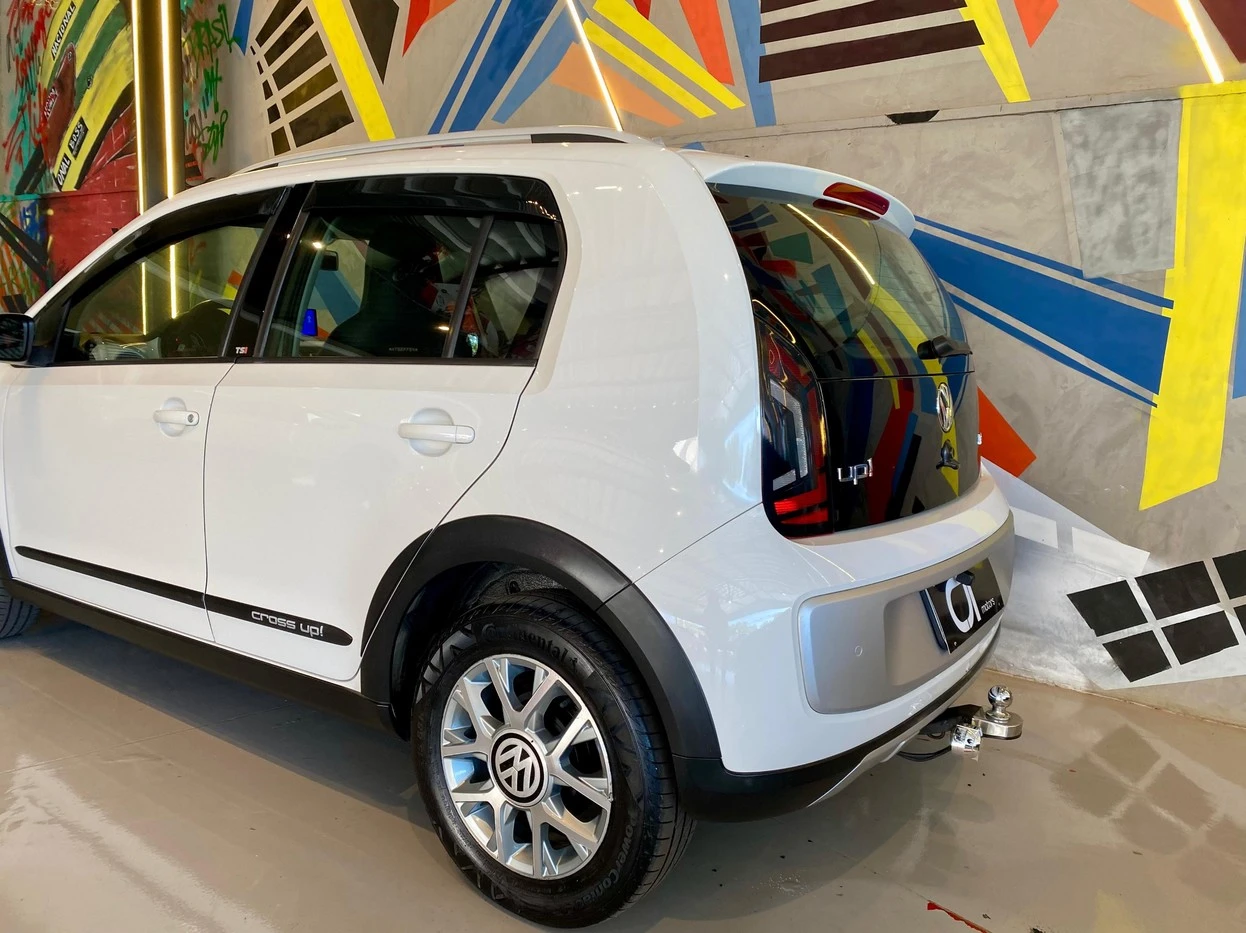 VOLKSWAGEN CROSS UP