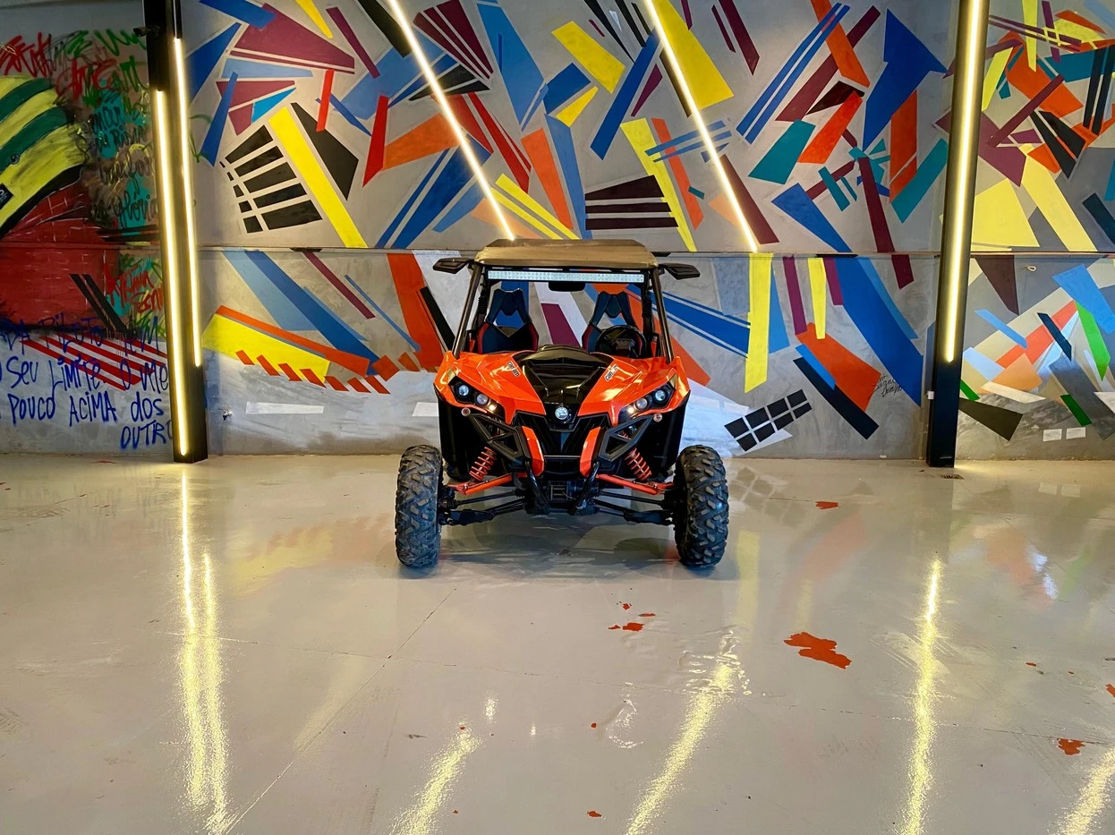 CAN-AM MAVERICK X2 TURBO