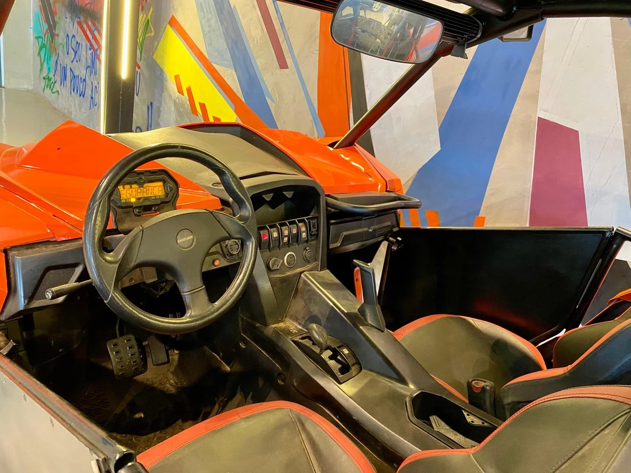 CAN-AM MAVERICK X2 TURBO