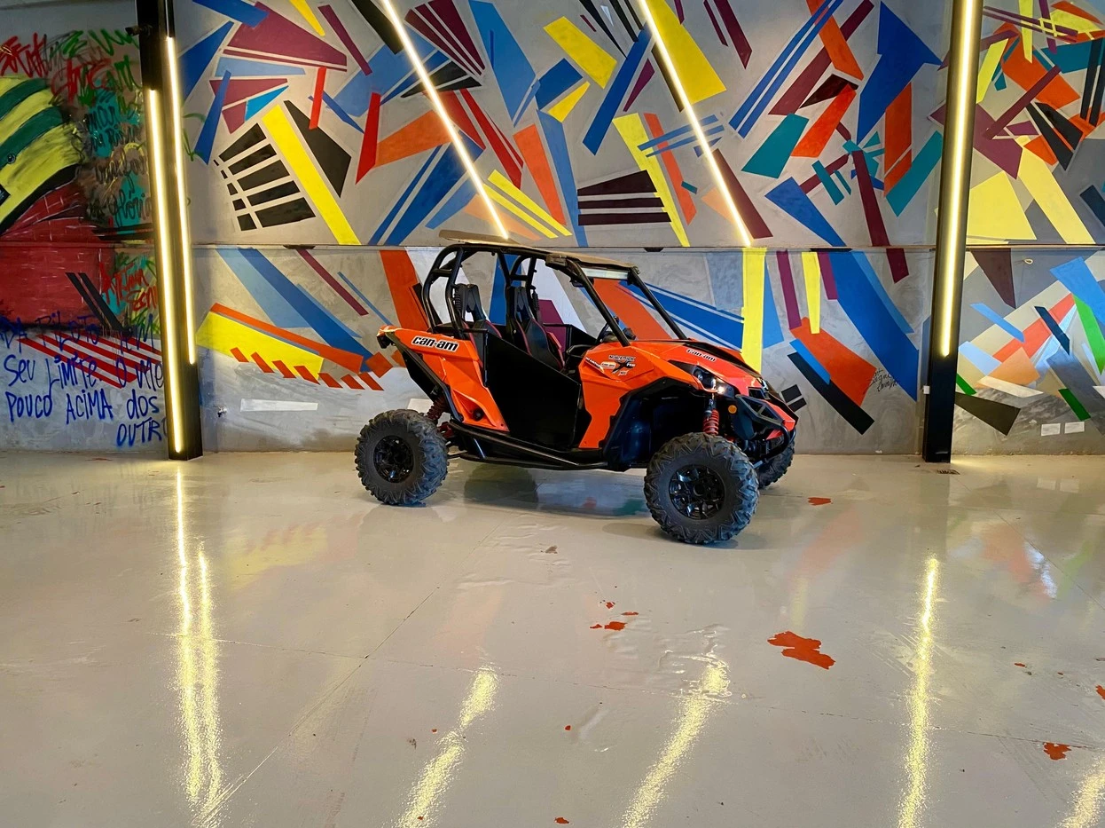 CAN-AM MAVERICK X2 TURBO