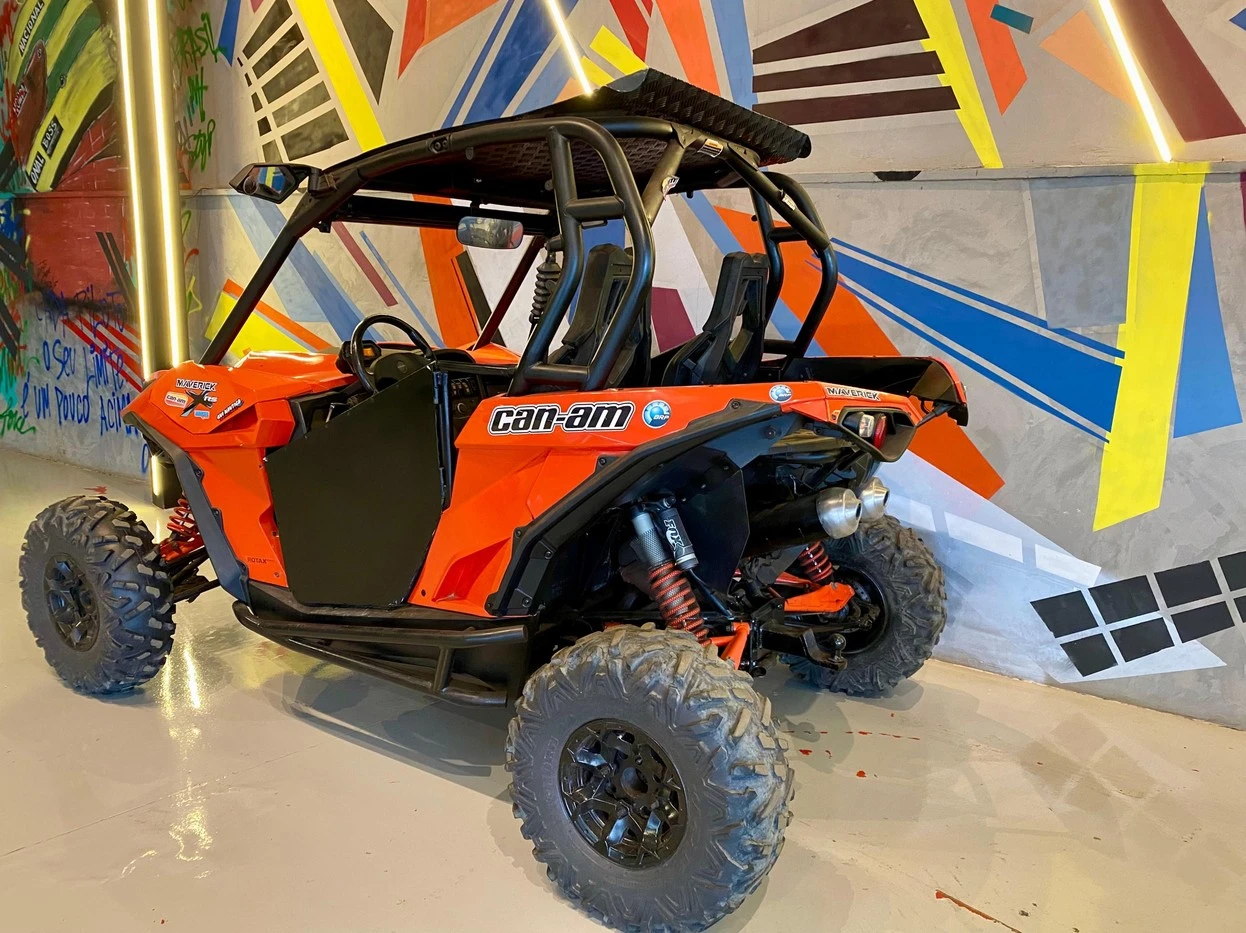 CAN-AM MAVERICK X2 TURBO
