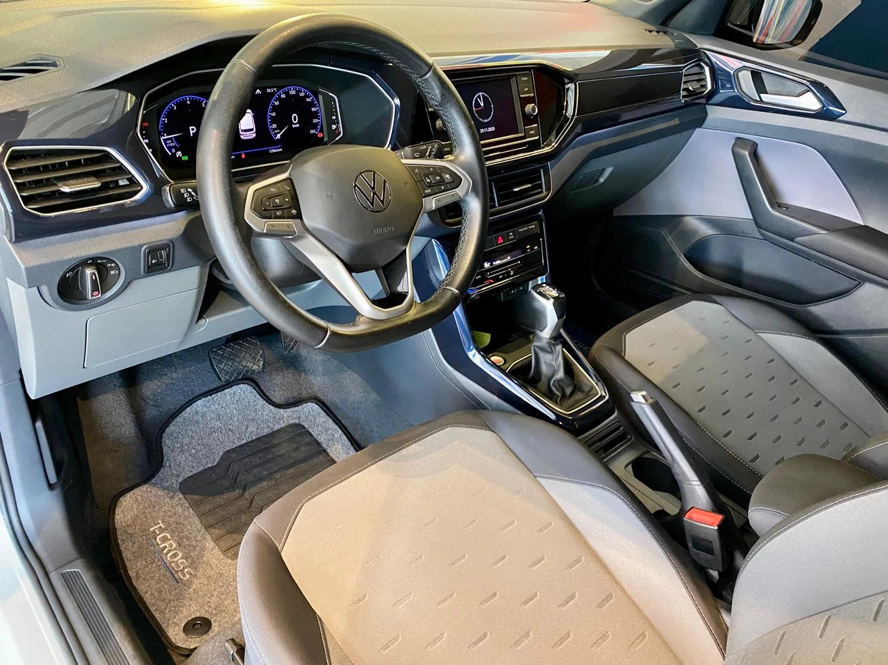 VOLKSWAGEN T-CROSS