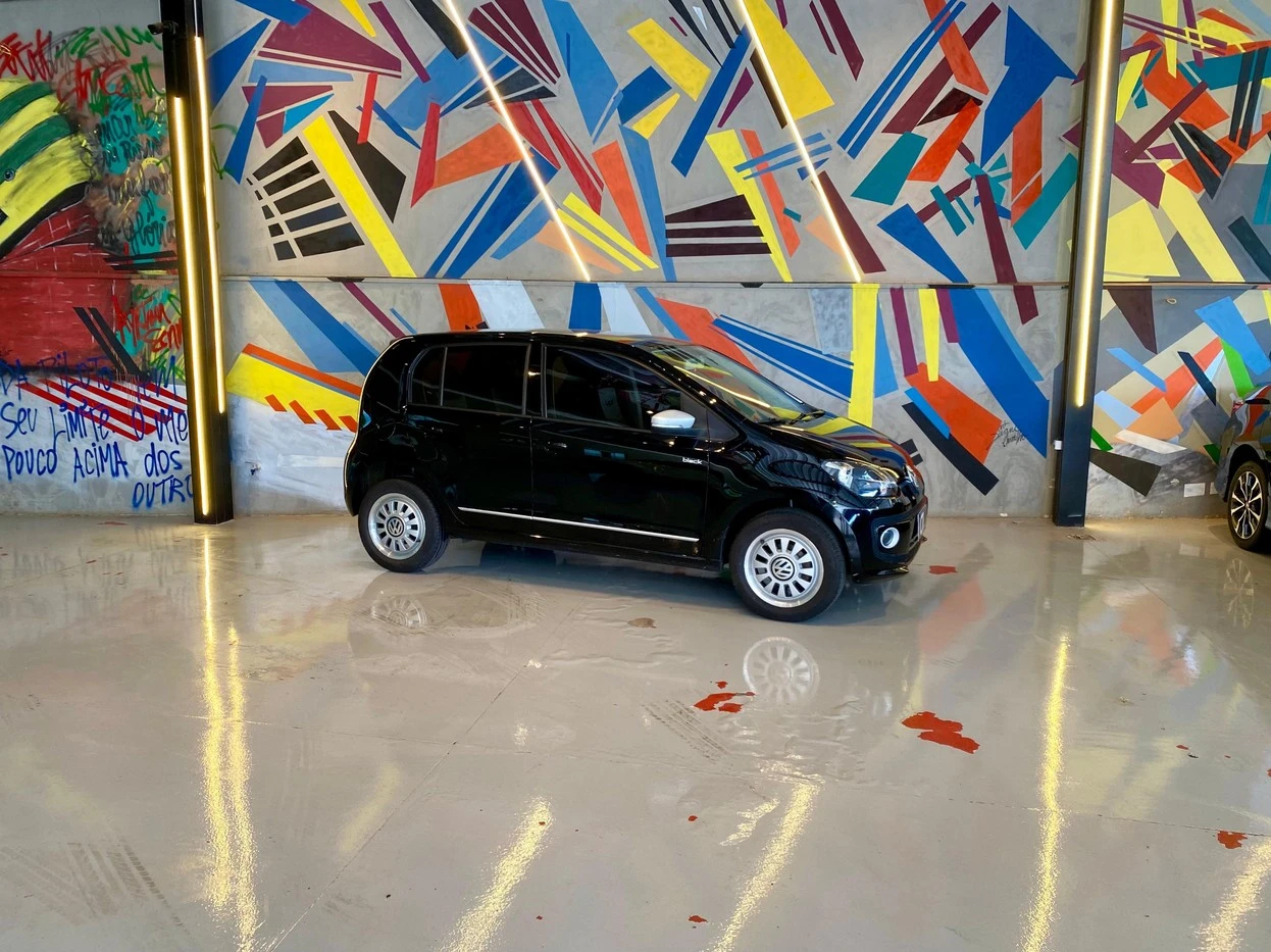 VOLKSWAGEN UP