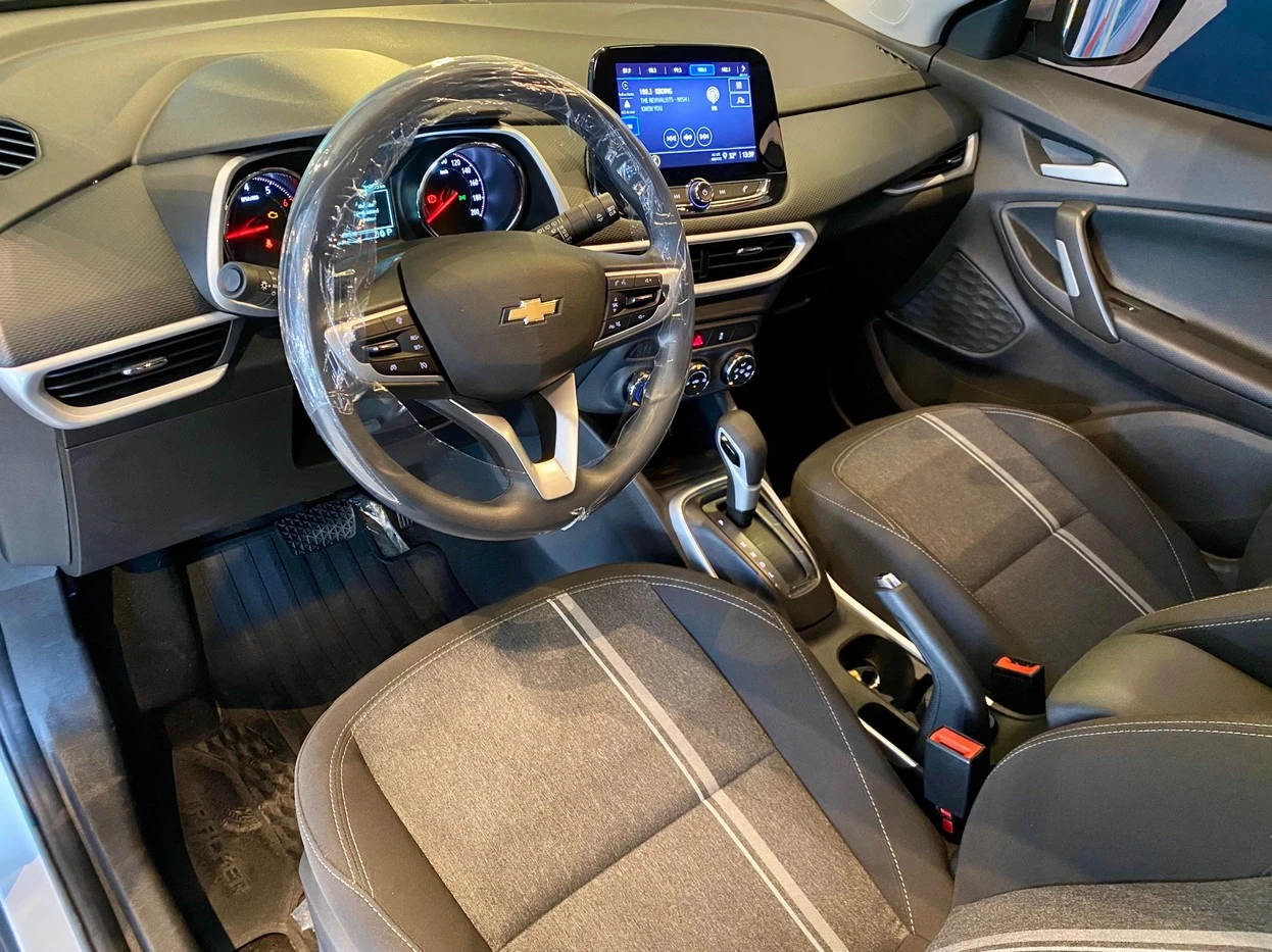 CHEVROLET TRACKER