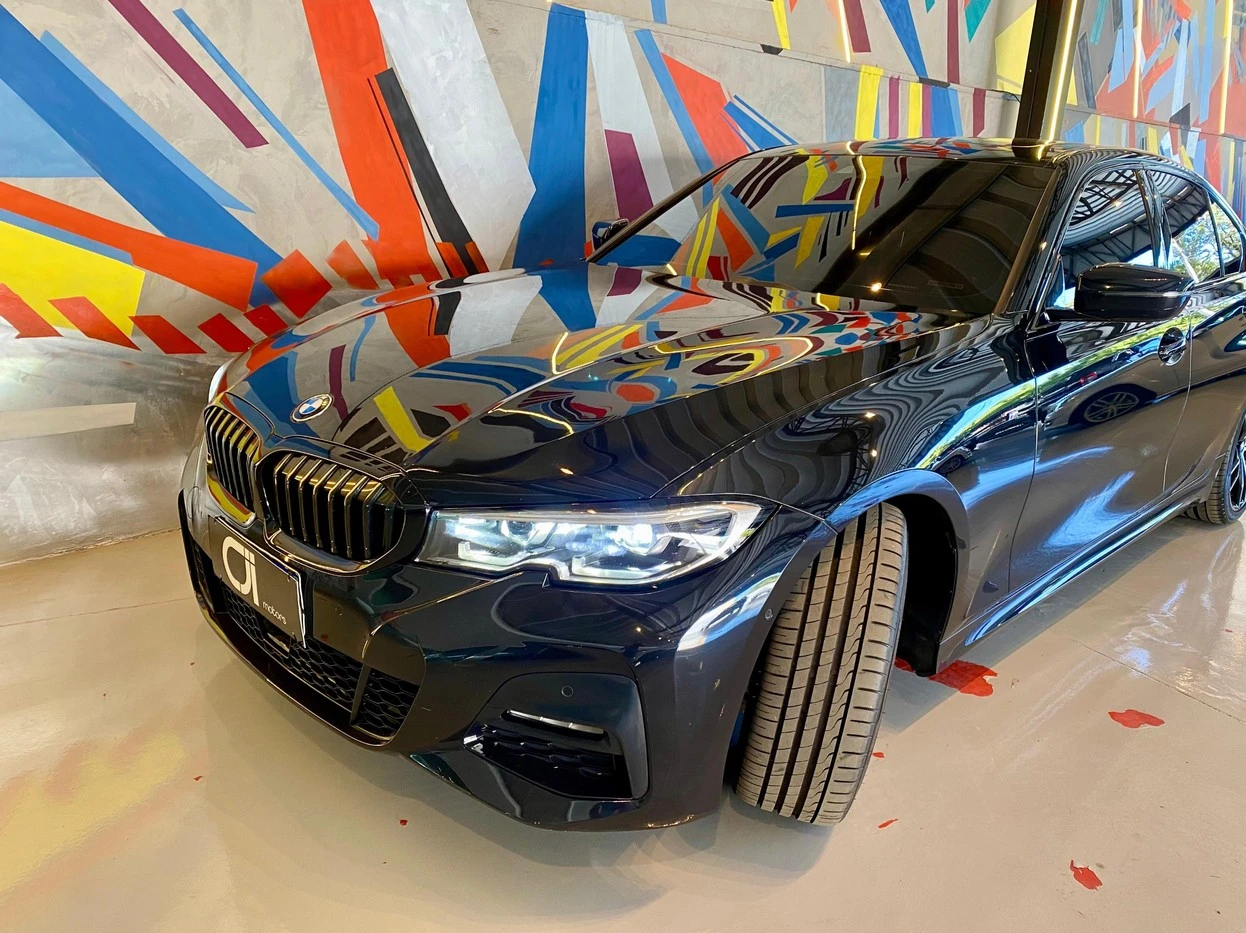 BMW 320i