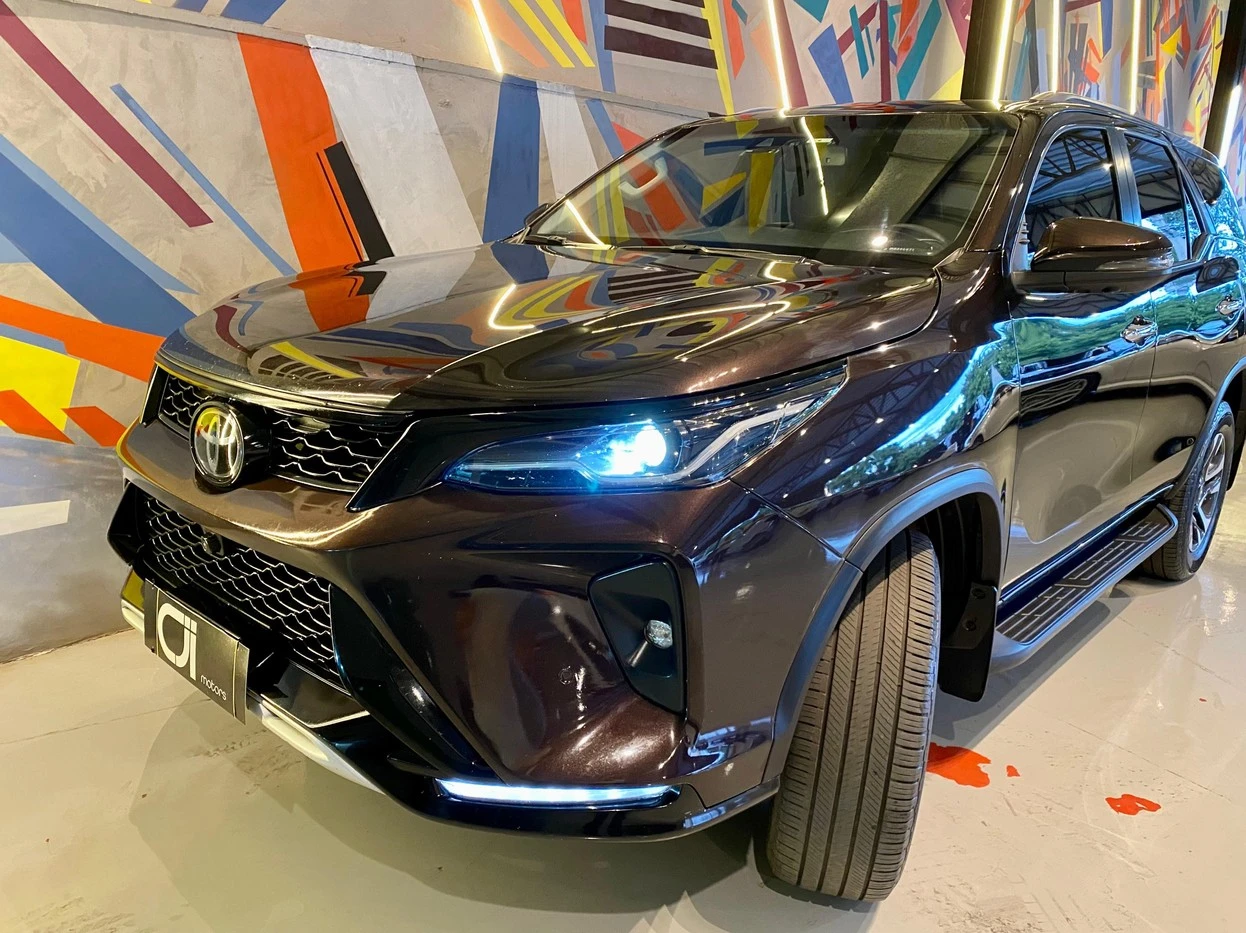 TOYOTA HILUX SW4