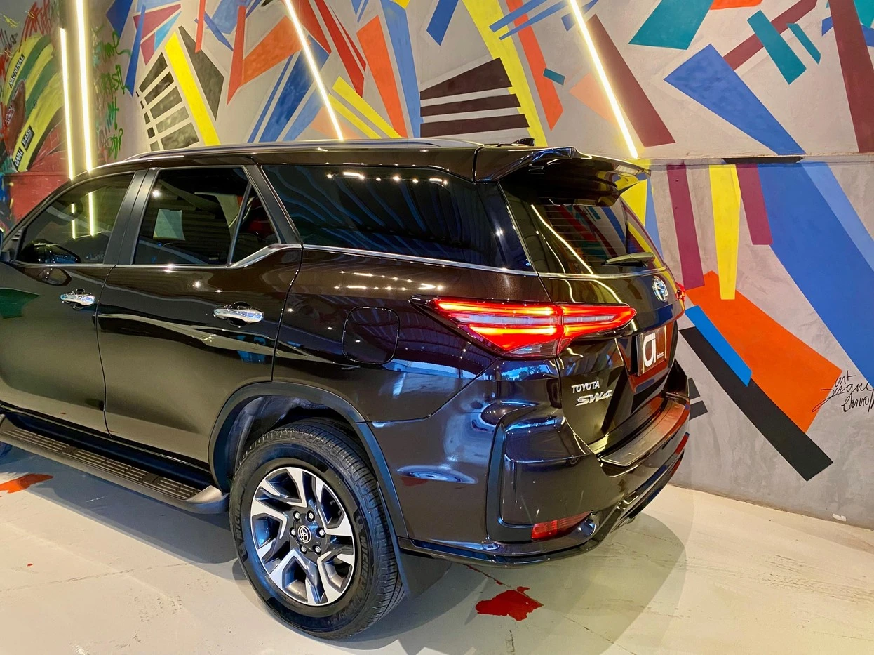 TOYOTA HILUX SW4
