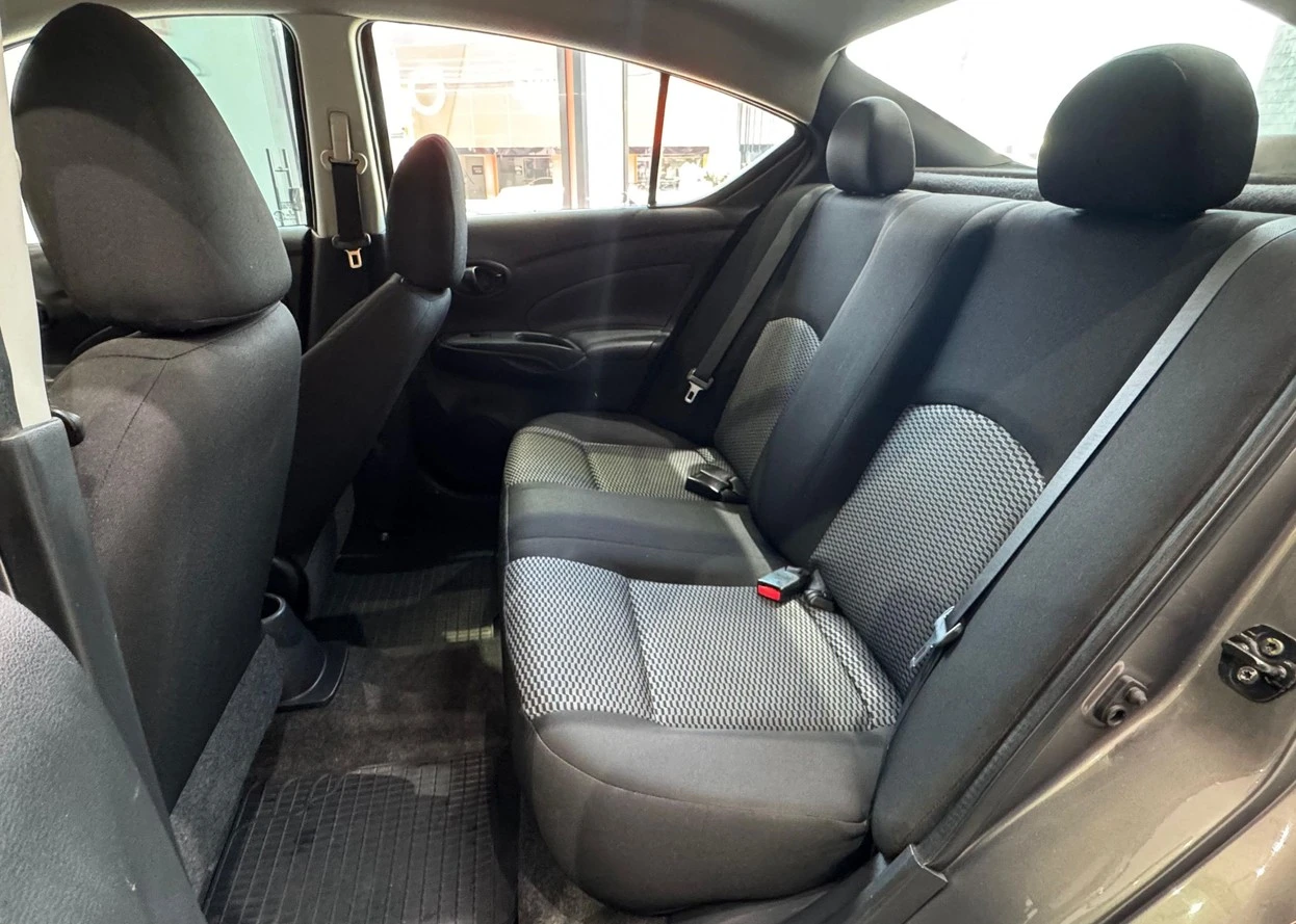NISSAN VERSA