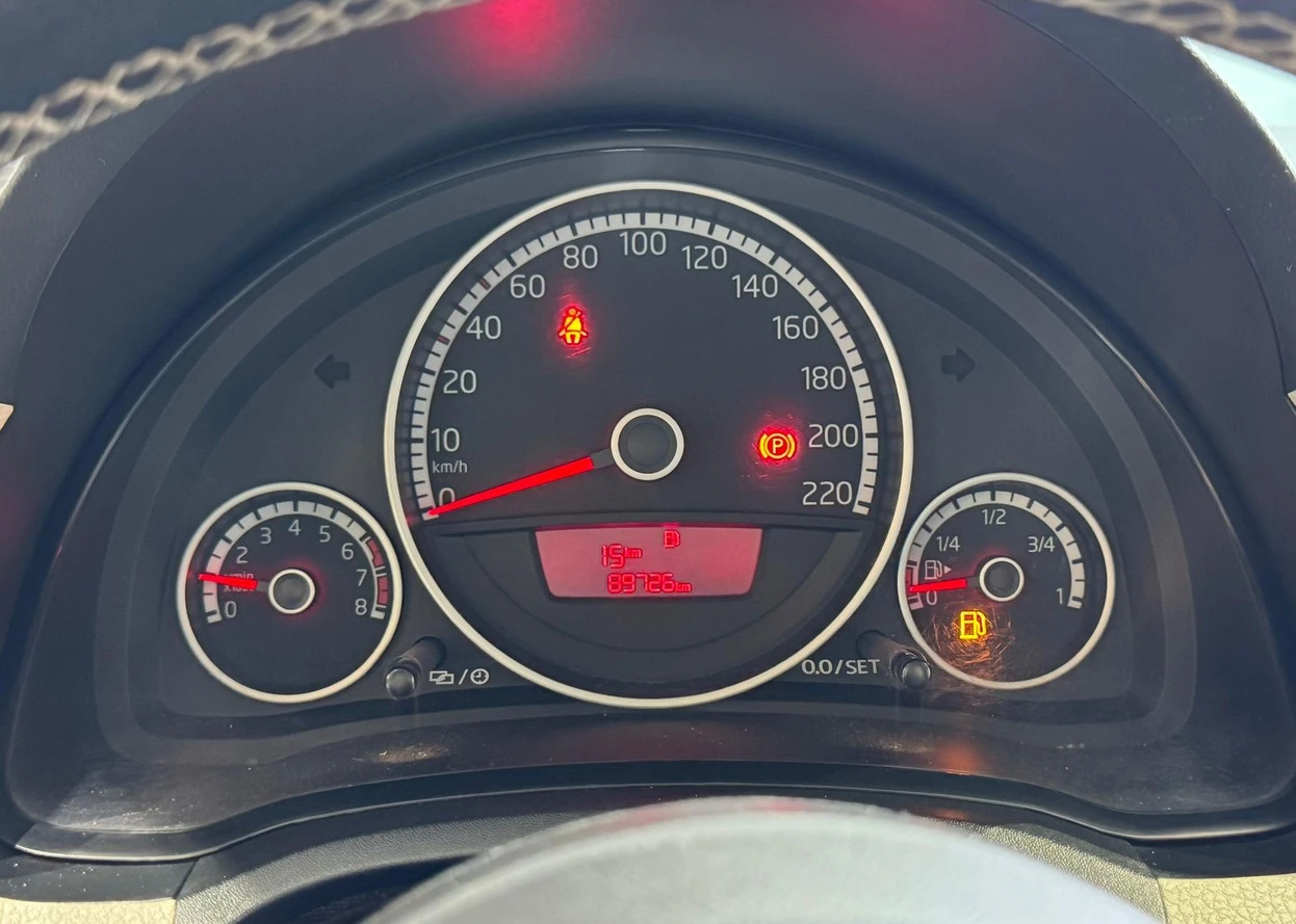 VOLKSWAGEN UP