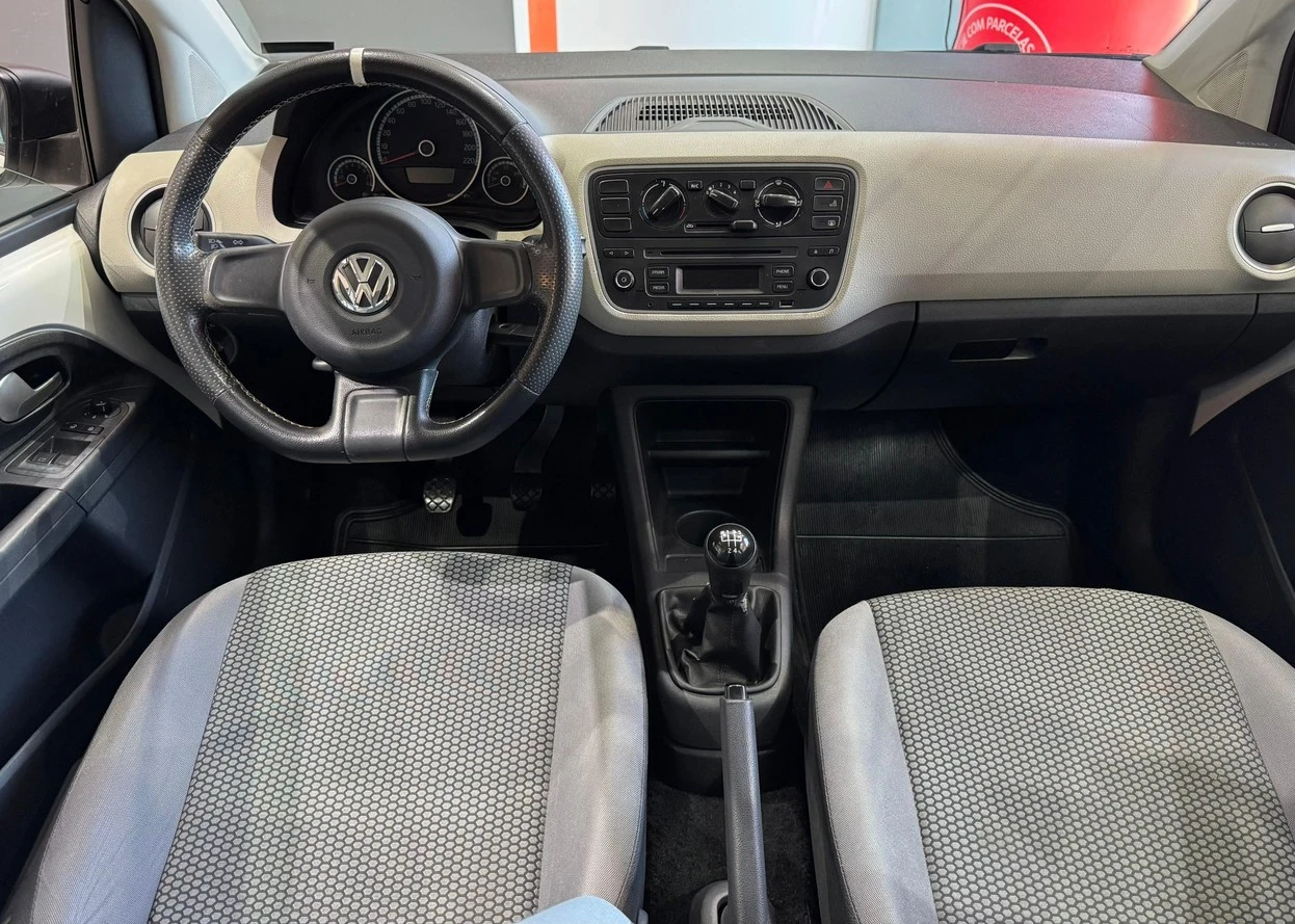 VOLKSWAGEN UP
